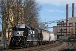 NS H2A, dubbed the "Hershey Shifter" heads west late morning
